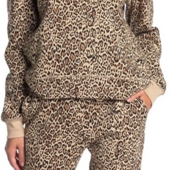 Socialite sz XS tan leopard print pullover hoodie - Picture 6 of 13